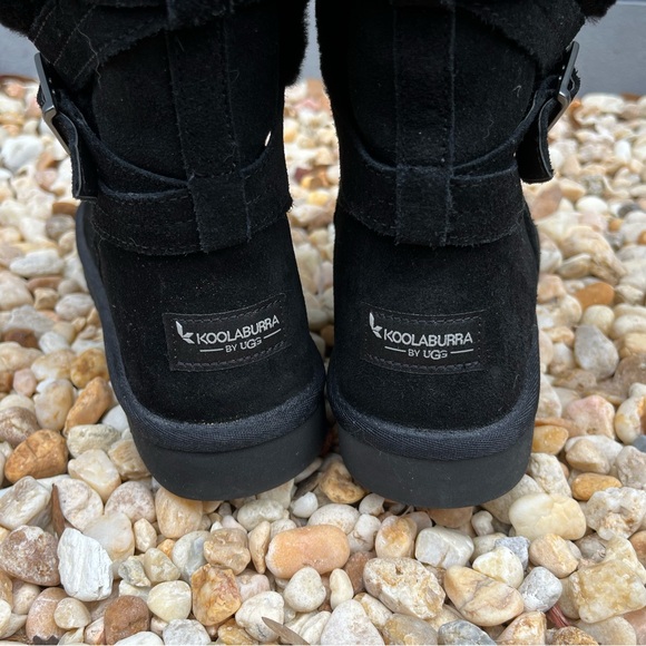 Koolaburra Shoes - Koolaburra by UGG Delene Short Black Boots size 9. Great condition.
